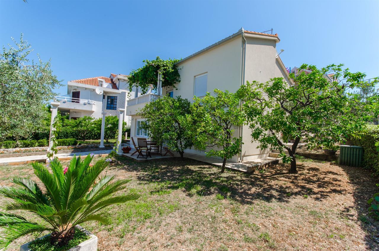 Apartments Maja Trogir Eksteriør billede