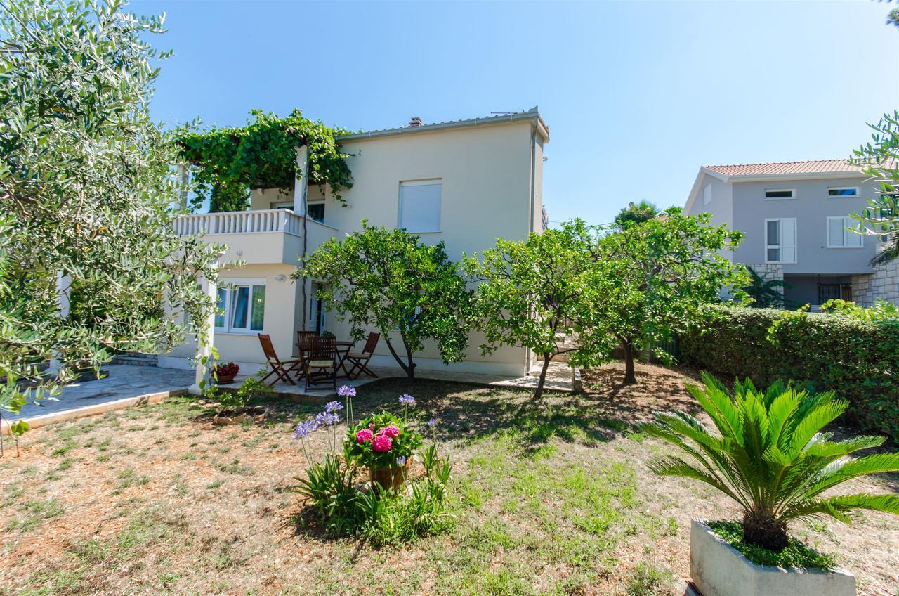 Apartments Maja Trogir Eksteriør billede