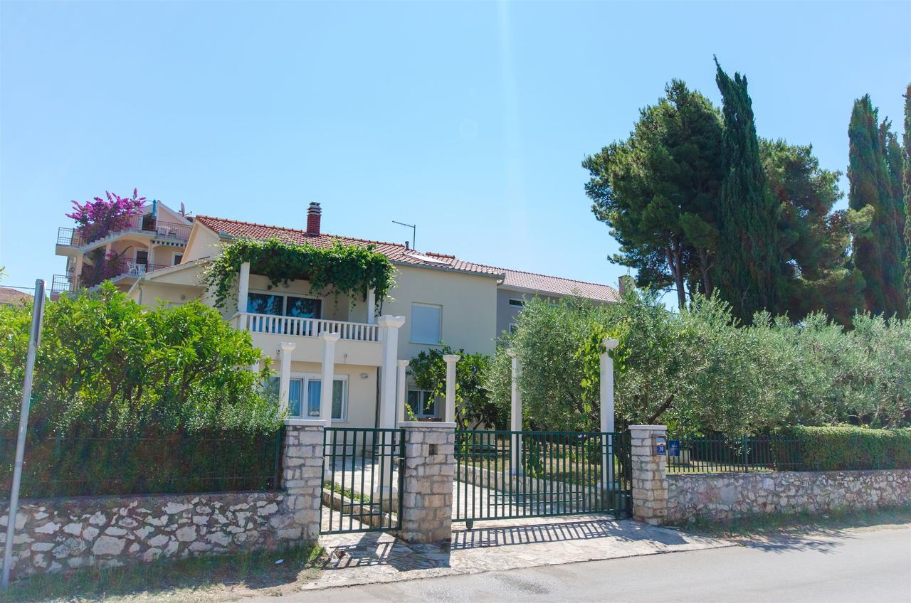 Apartments Maja Trogir Eksteriør billede