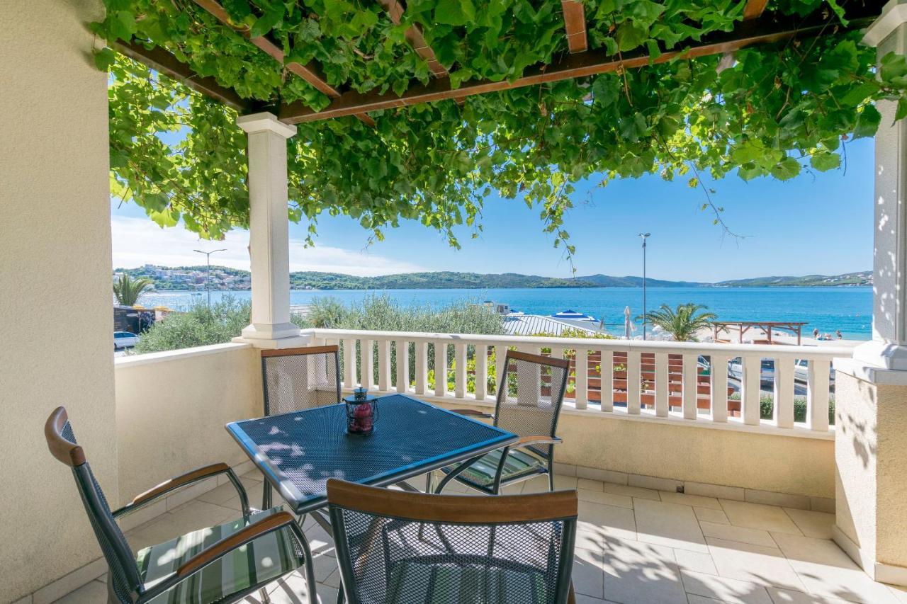 Apartments Maja Trogir Eksteriør billede