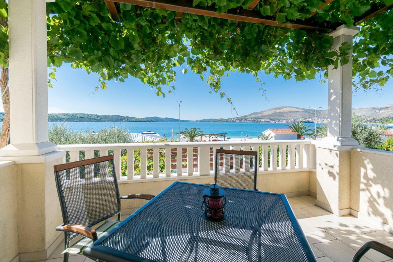 Apartments Maja Trogir Eksteriør billede