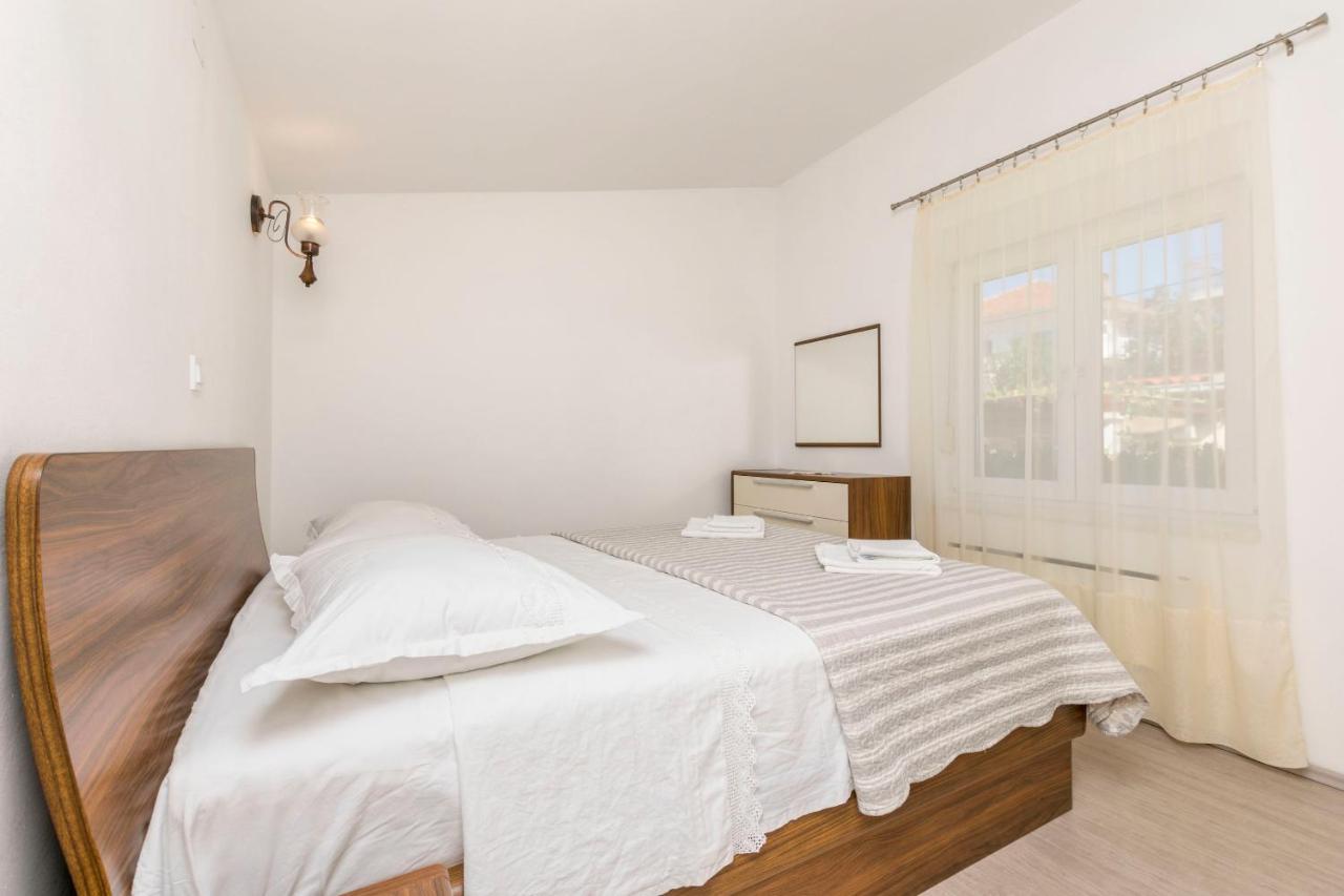 Apartments Maja Trogir Eksteriør billede