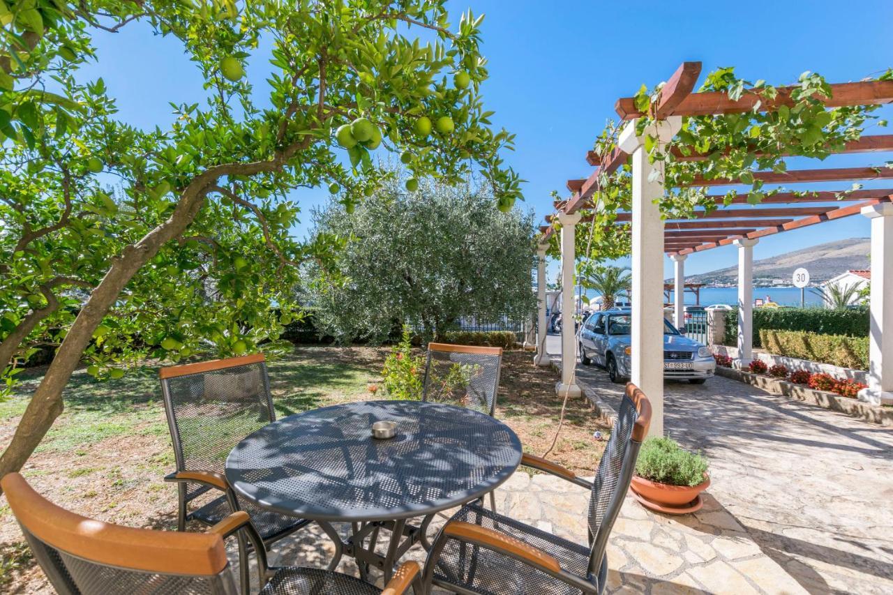 Apartments Maja Trogir Eksteriør billede