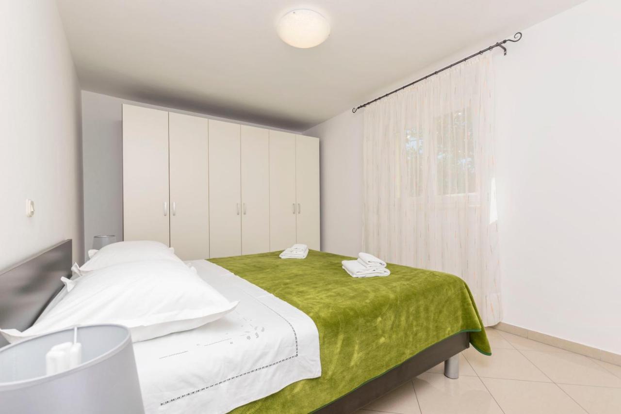 Apartments Maja Trogir Eksteriør billede